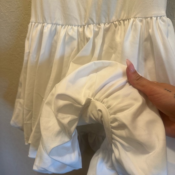 Elegant White Sleeveless Bubble Dress - Picture 8 of 8